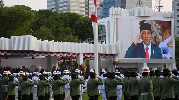 Sedangkan Ma’ruf Amin dan Gibran Akan Melangsungkan di Istana Merdeka